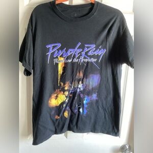 Purple Rain tee by the Prince estate, woma  size Large
